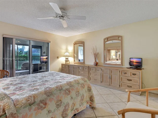 8171 Sweetbriar Way, Boca Raton FL 33496