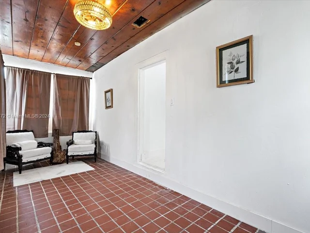 3040 NW 63rd St, Miami FL 33147