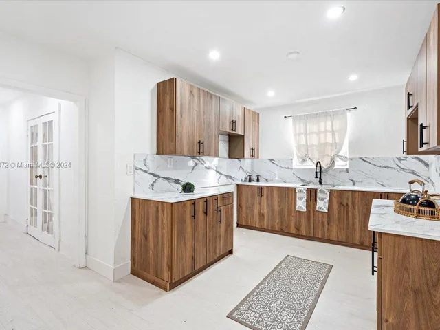 3040 NW 63rd St, Miami FL 33147