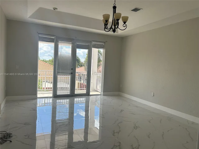 8782 NW 178th Ln, Hialeah FL 33018