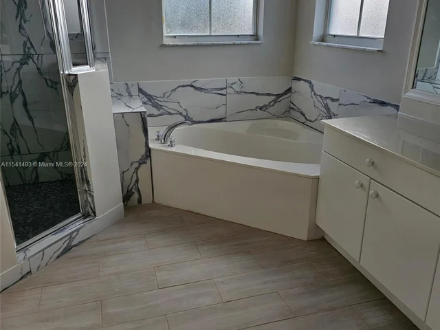 8782 NW 178th Ln, Hialeah FL 33018