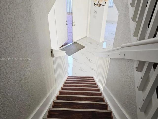 8782 NW 178th Ln, Hialeah FL 33018