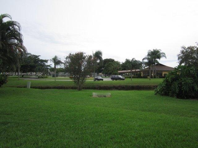 4245 Willow Pond Cir, West Palm Beach FL 33417