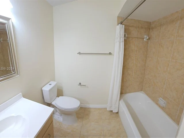 4245 Willow Pond Cir, West Palm Beach FL 33417