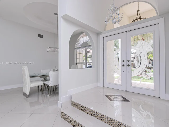 8319 NW 43rd St, Coral Springs FL 33065