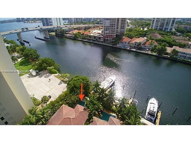 19412 E 38th Ct, Sunny Isles Beach FL 33160