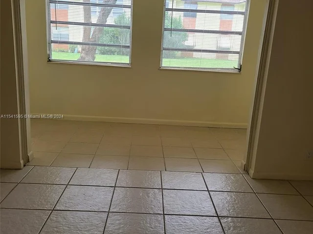 5525 N Lakewood Cir N # 212, Margate FL 33063