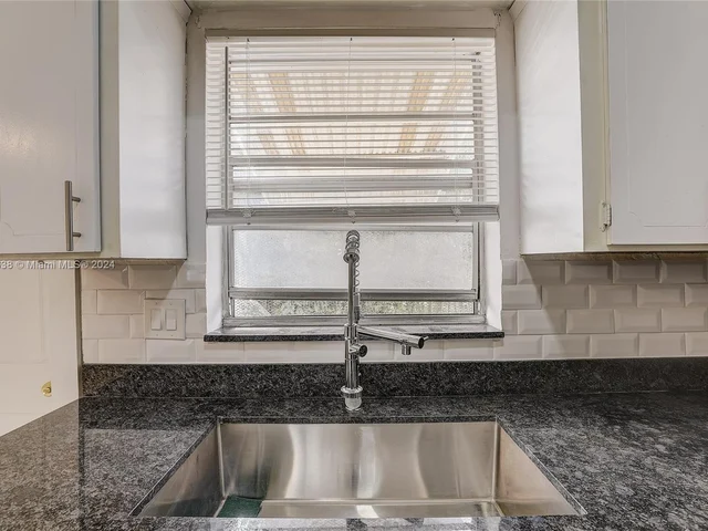 5300 Hollywood Blvd # 6, Hollywood FL 33021