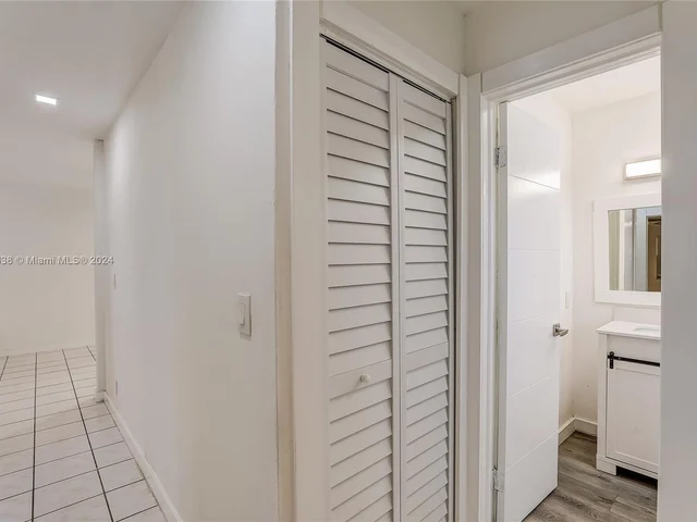 5300 Hollywood Blvd # 6, Hollywood FL 33021