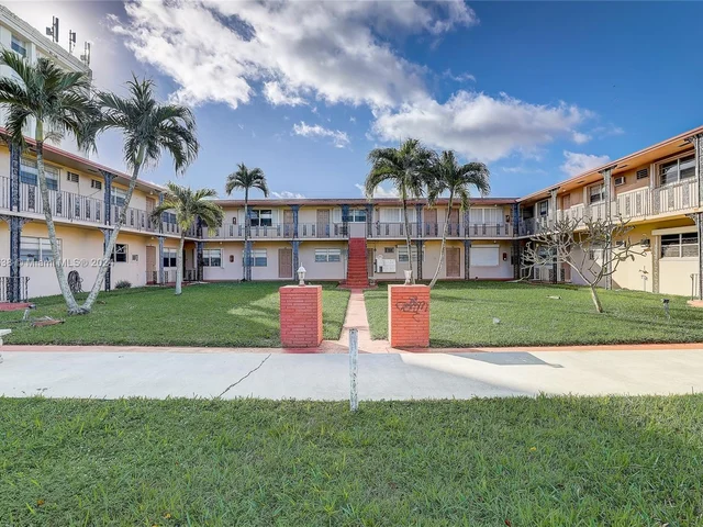 5300 Hollywood Blvd # 6, Hollywood FL 33021