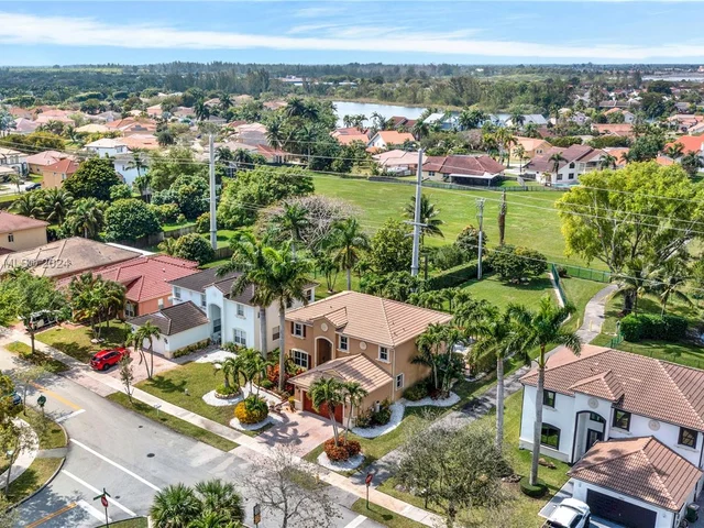 1602 SE 16th Ave, Homestead FL 33035