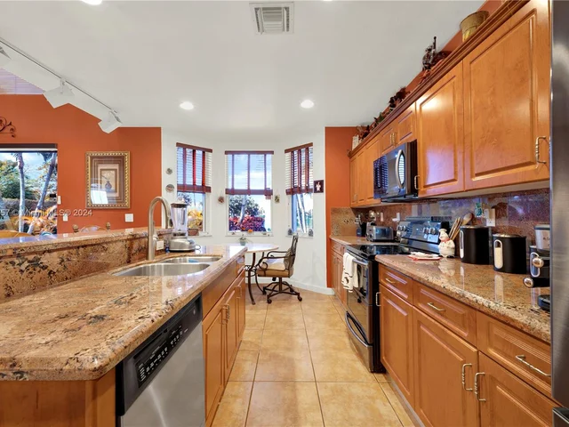 1602 SE 16th Ave, Homestead FL 33035