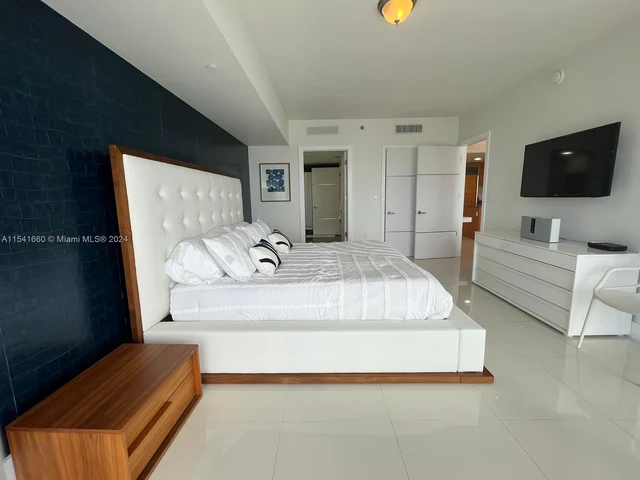 495 Brickell Ave # 4907, Miami FL 33131