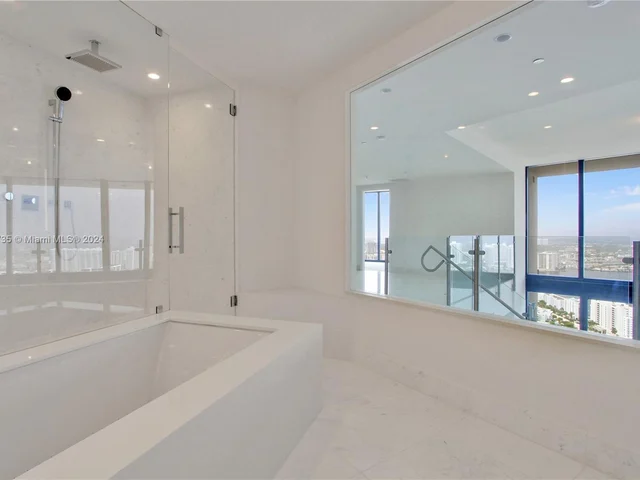 18555 Collins Ave # 4003, Sunny Isles Beach FL 33160