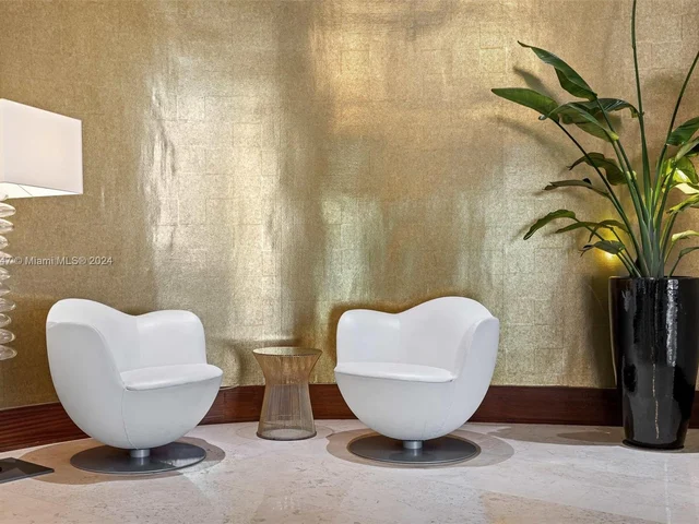 5151 E Collins Ave # 1519, Miami Beach FL 33140