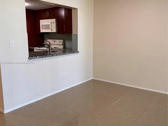 10845 SW 112th Ave # 211, Miami FL 33176
