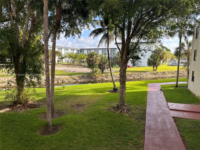 10845 SW 112th Ave # 211, Miami FL 33176