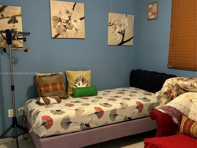 2600 NW 23rd Ct # 207, Miami FL 33142