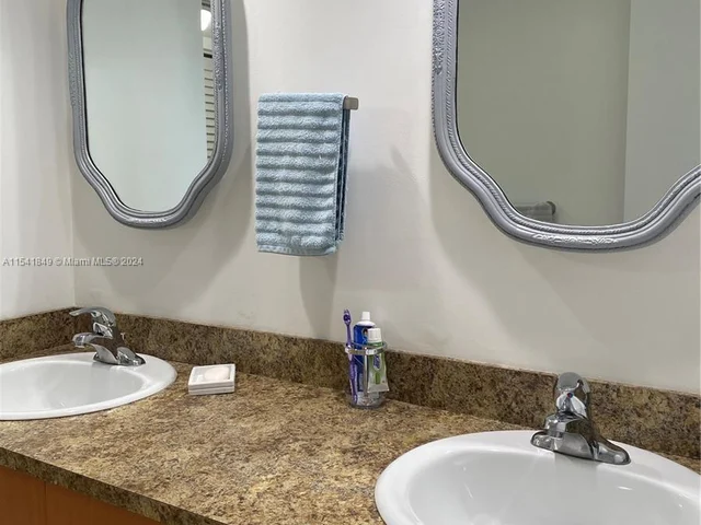 1833 S Ocean Dr # 608, Hallandale Beach FL 33009