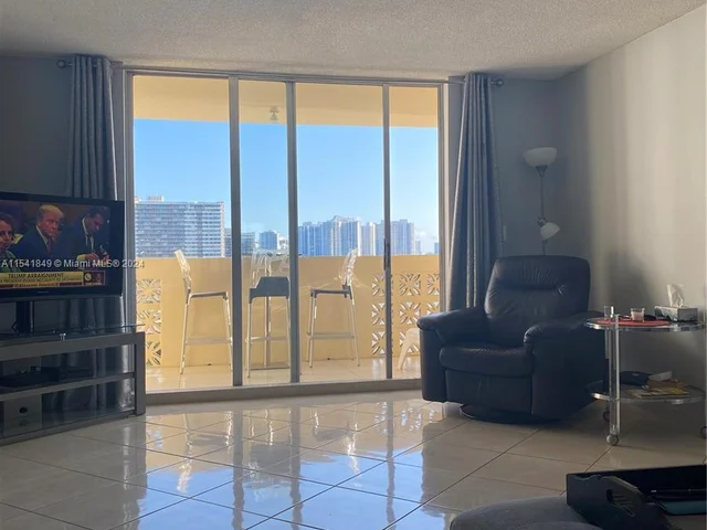 1833 S Ocean Dr # 608, Hallandale Beach FL 33009