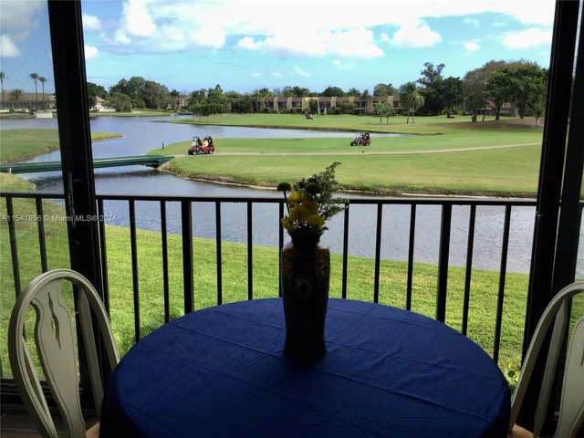 4539 Luxemburg Ct # 202, Lake Worth FL 33467