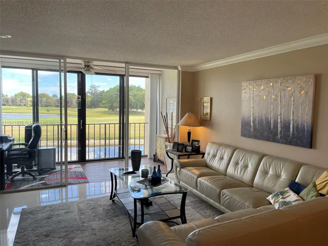 4539 Luxemburg Ct # 202, Lake Worth FL 33467