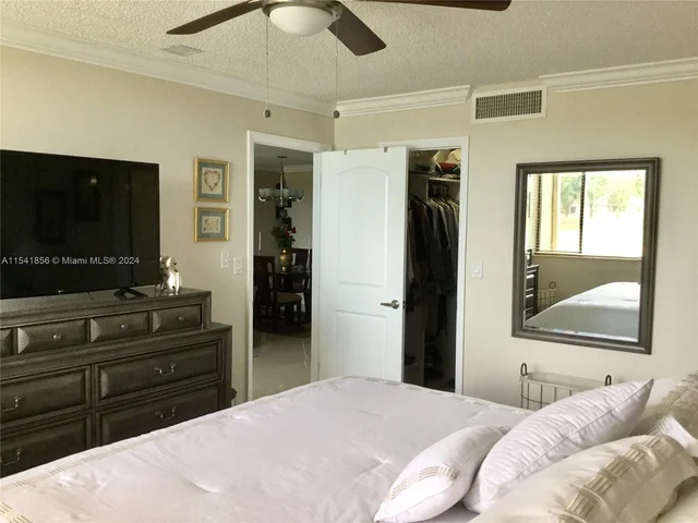 4539 Luxemburg Ct # 202, Lake Worth FL 33467