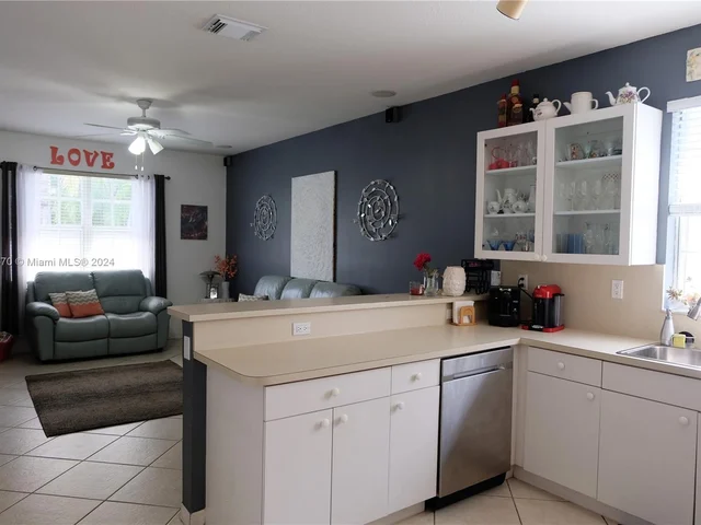 9843 SW 161st Ave, Miami FL 33196