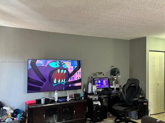 8505 NW 3rd Ln # 1012, Miami FL 33126