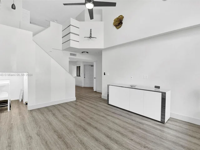 15555 N Miami Lakeway N # 202, Miami Lakes FL 33014