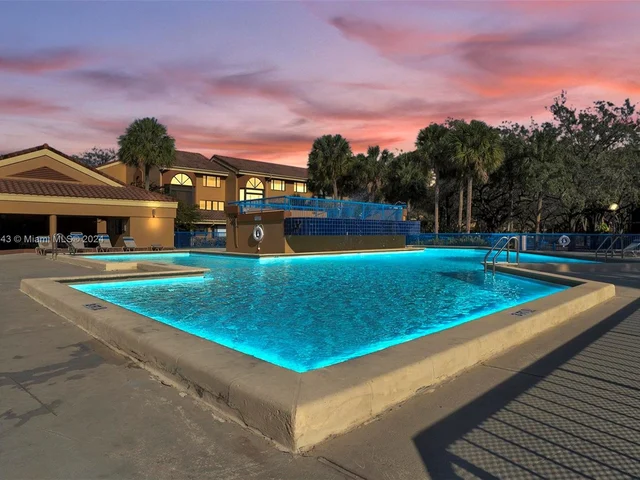 15555 N Miami Lakeway N # 202, Miami Lakes FL 33014