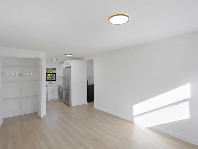 1786 NW 15th St, Miami FL 33125