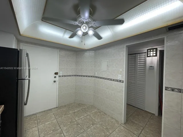 1351 NE Miami Gardens Dr # 423E, Miami FL 33179