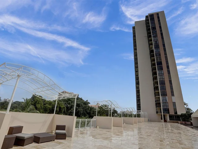 20335 W Country Club Dr # 2005, Aventura FL 33180