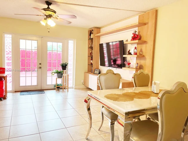 6537 SW 41st Pl # 57, Davie FL 33314