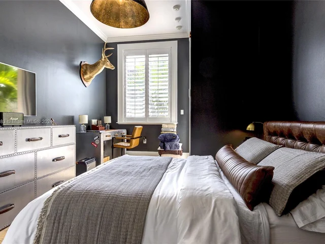 641 Almeria Ave # 641, Coral Gables FL 33134