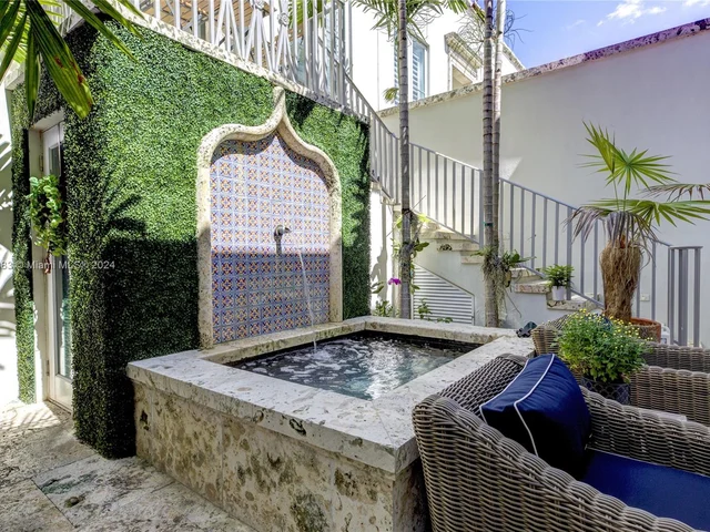 641 Almeria Ave # 641, Coral Gables FL 33134