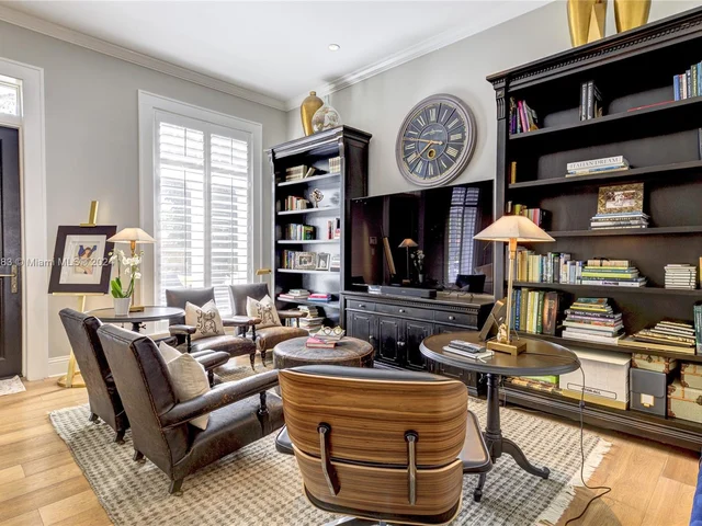 641 Almeria Ave # 641, Coral Gables FL 33134