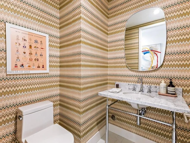 275 Giralda Ave # 6F, Coral Gables FL 33134