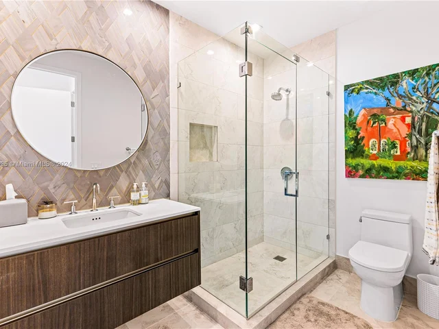 275 Giralda Ave # 6F, Coral Gables FL 33134