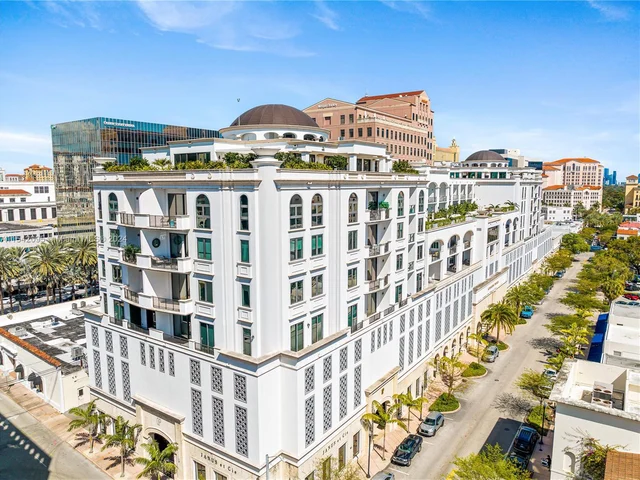 275 Giralda Ave # 6F, Coral Gables FL 33134