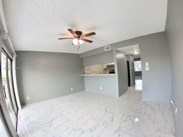 9827 NW 37th St # 4F, Sunrise FL 33351