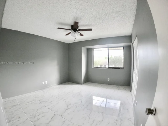 9827 NW 37th St # 4F, Sunrise FL 33351