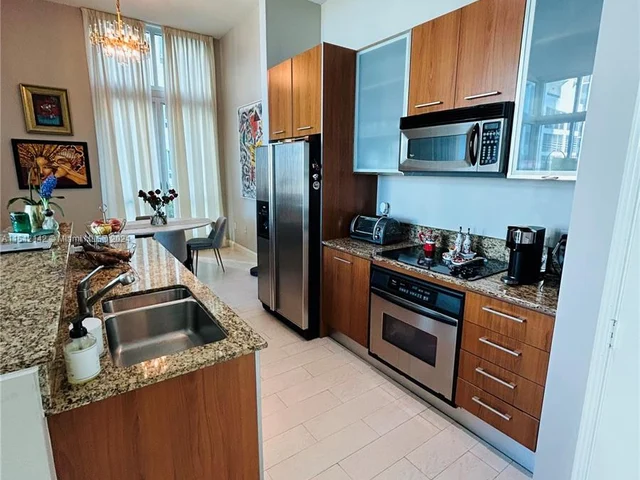 9066 SW 73 CT # 304, Miami FL 33156