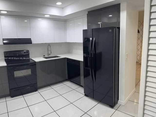 40 Chestnut Cir # 40, Cooper City FL 33026