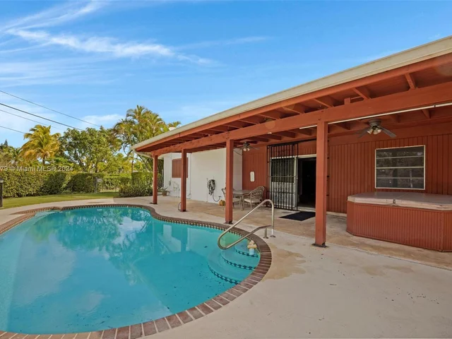 17305 SW 303rd St, Homestead FL 33030