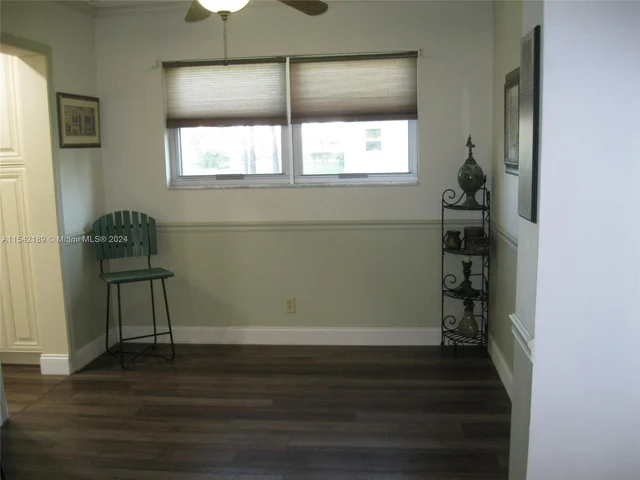 3755 Via Poinciana # 216, Lake Worth FL 33467