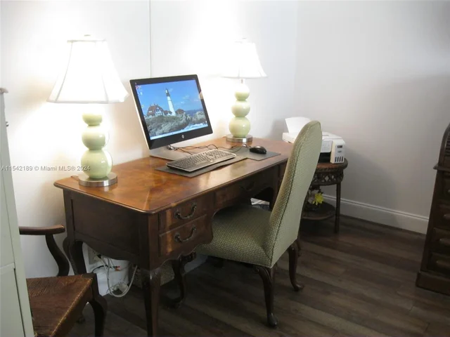 3755 Via Poinciana # 216, Lake Worth FL 33467