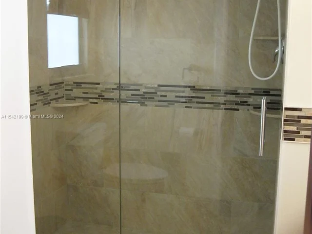 3755 Via Poinciana # 216, Lake Worth FL 33467