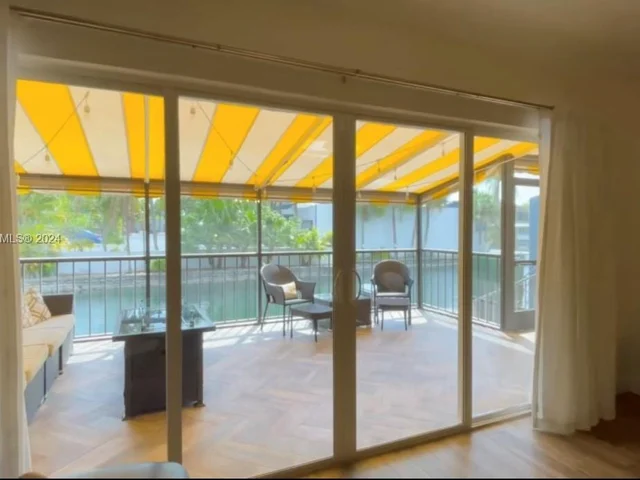 6426 Milk Wagon Ln # 6426, Miami Lakes FL 33014